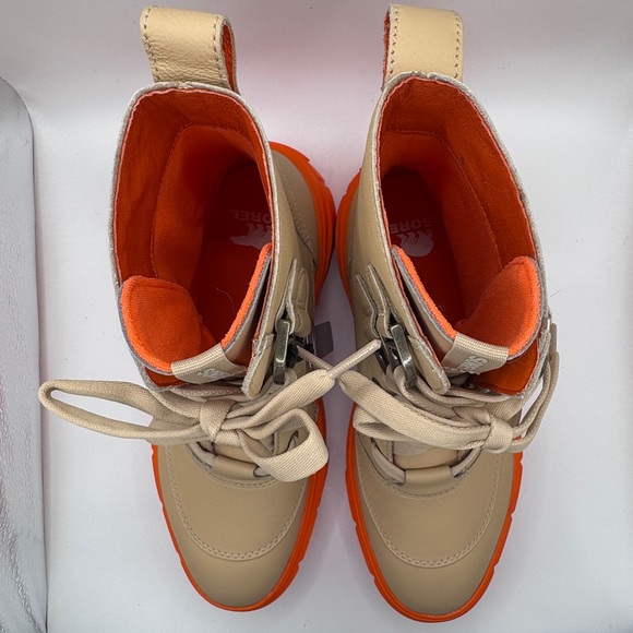 NWT Sorel Caribou Platform Beige and Orange Lace Up Boots - Size 7.5 - Picture 11 of 13
